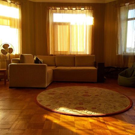 Alabama Mama Apartment Kiev Bagian luar foto