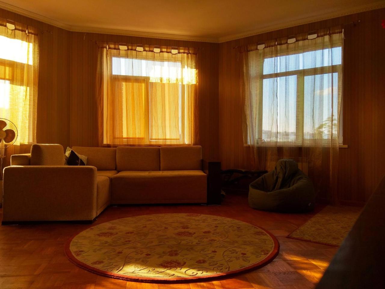 Alabama Mama Apartment Kiev Bagian luar foto